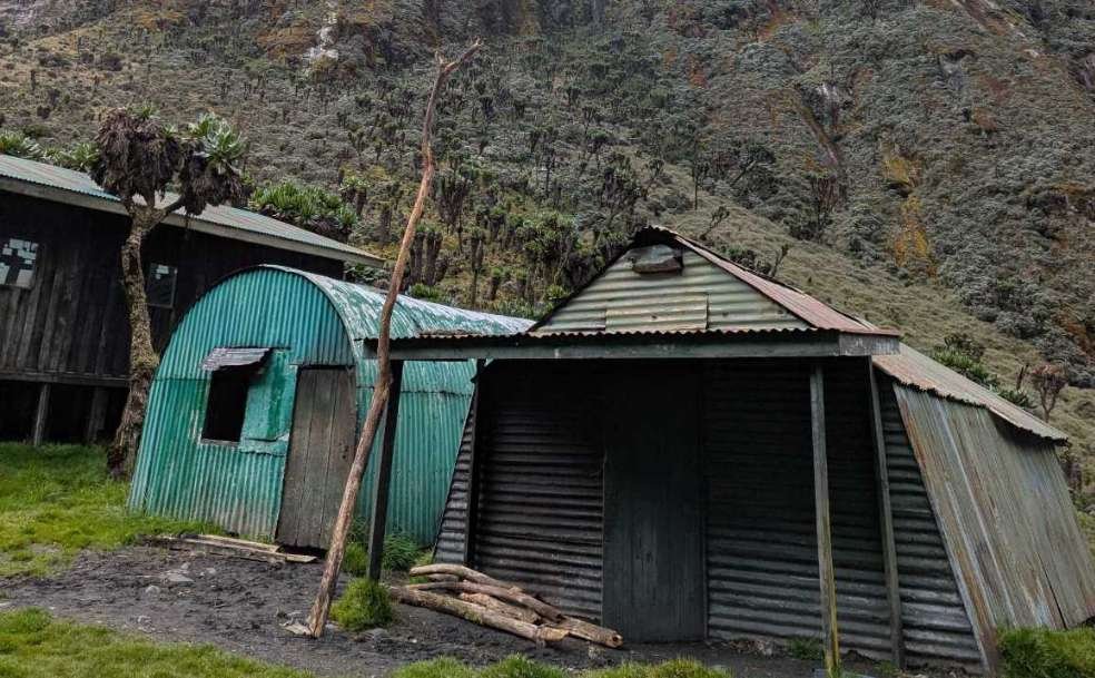 Bujuku Hut